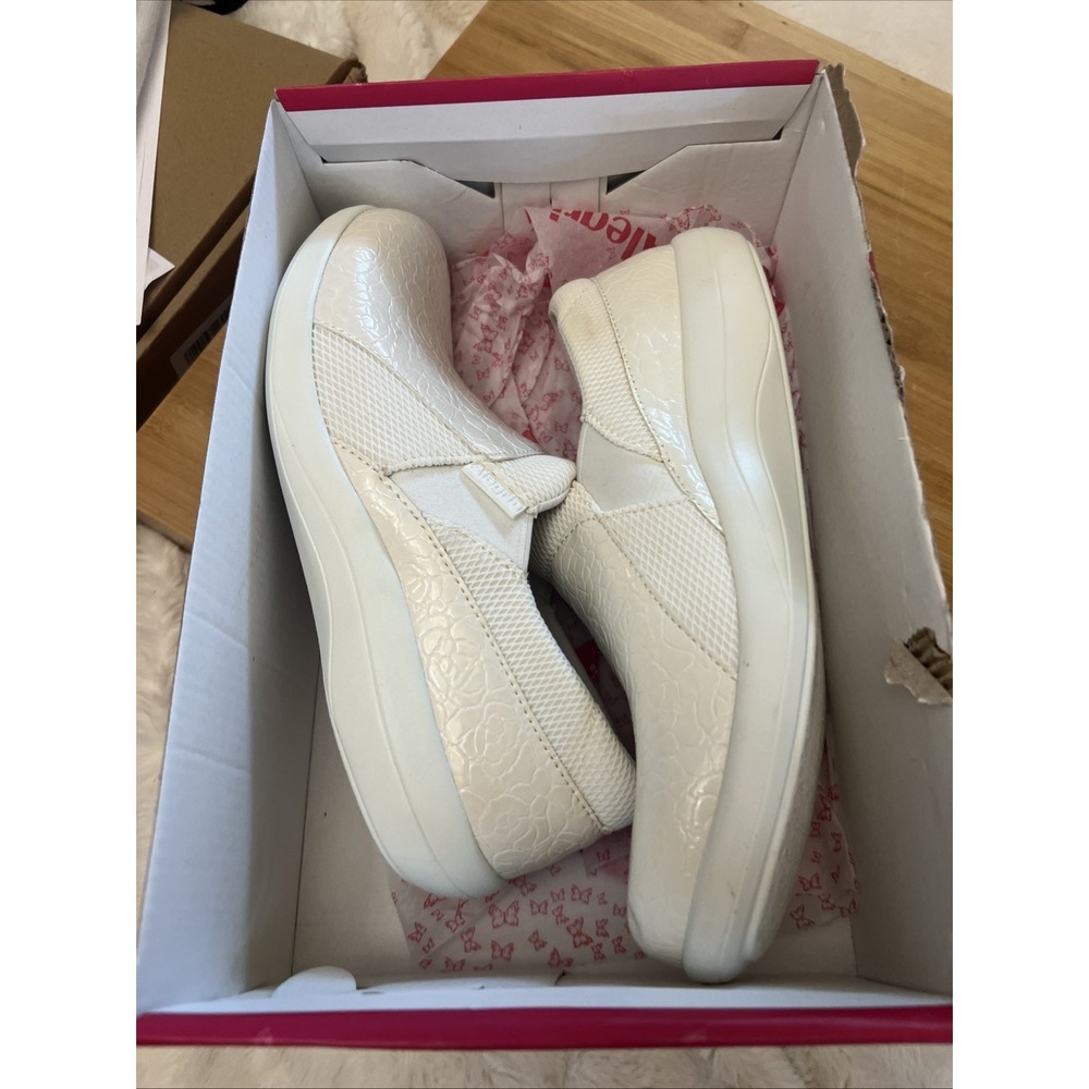 Alegria Womens Duette Slip-on Nursing Shoe  Flourish White Sz 9 Working Walking